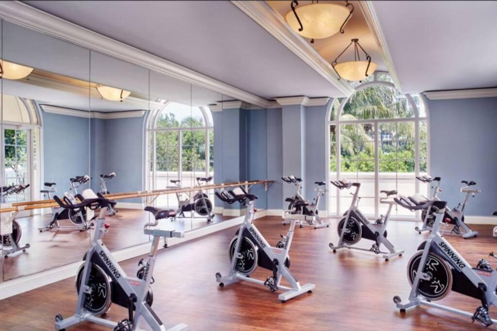 Charming 5 Star Condo Unit Situated At Ritz Carlton-Key Biscayne ไมอามี ภายนอก รูปภาพ