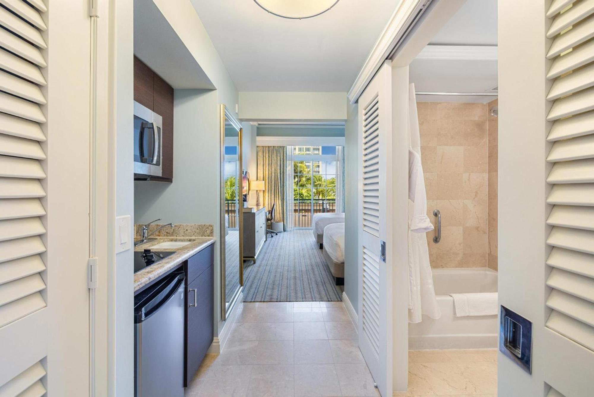 Charming 5 Star Condo Unit Situated At Ritz Carlton-Key Biscayne ไมอามี ภายนอก รูปภาพ
